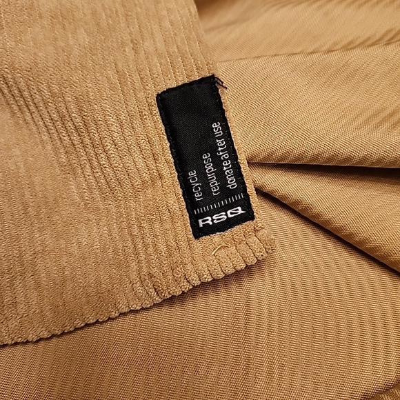 RSQ Men's Tan Corduroy Shirt Medium NWT Oversized Long Sleeve Button-Up A1 - Picture 4 of 8